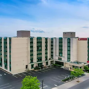 3* Hotel Ramada By Wyndham Near The Falls